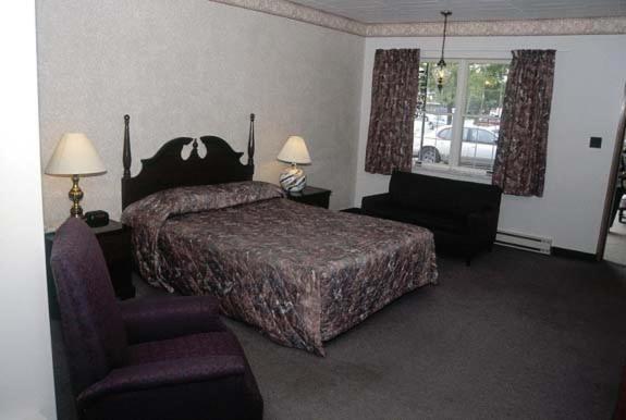 Ivy Rose Motor Inn Windsor Extérieur photo